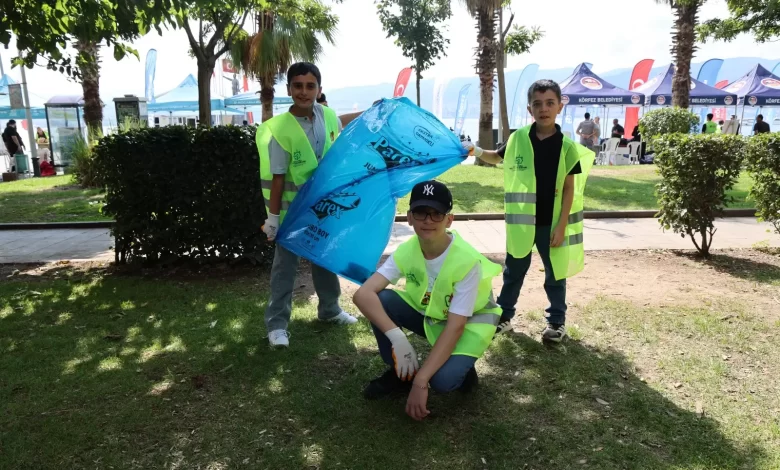 Körfez’de 1 ton atık toplandı