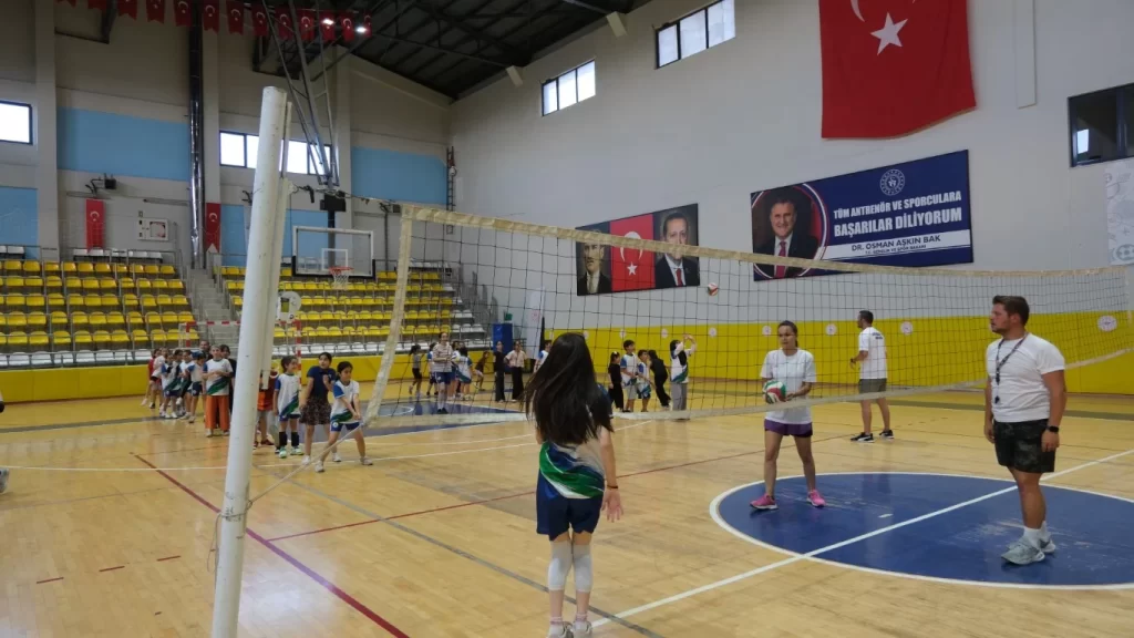 Kartepe’de 3 Bin 700 Öğrenci Sporla Buluştu - görsel 3
