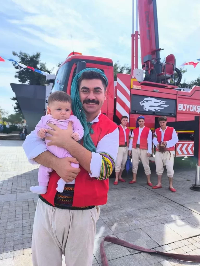 Kocaeli meydanları İtfaiye Haftası’nda renklendi - görsel 3