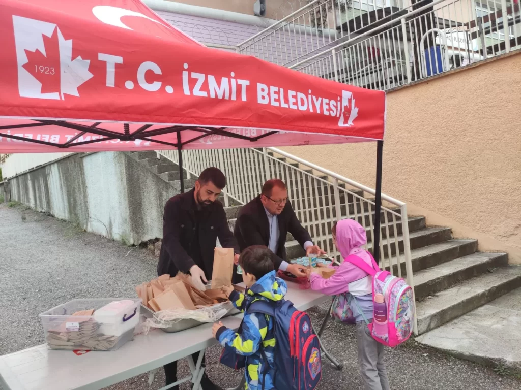 Beslenme Saati Projesi üç okulda devam etti - görsel 4