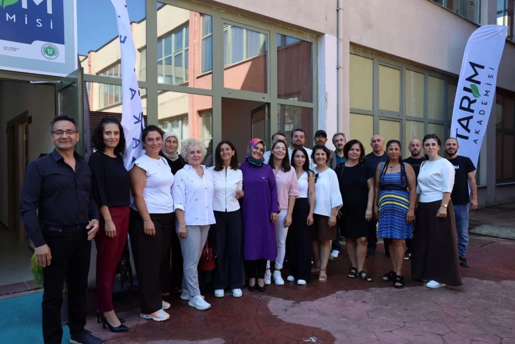 Tarım Akademisi’nde emekler sertifikayla taçlandı - görsel 4