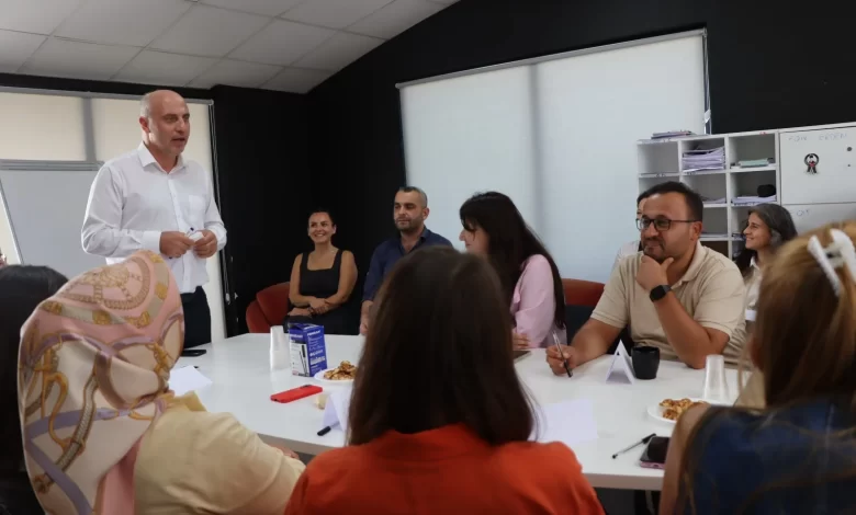 Çınar Akademi öğretmenlerine motivasyon konferansı