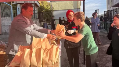 Öğrencilerin beslenmesine İzmit Belediyesi desteği sürüyor