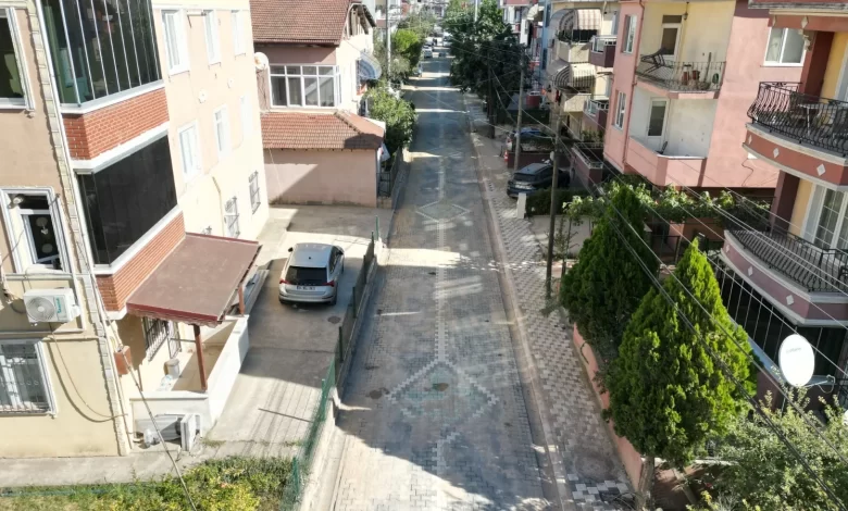 İzmit Belediyesi Yenişehir’de altyapı sonrası zarar gören yolları yeniledi