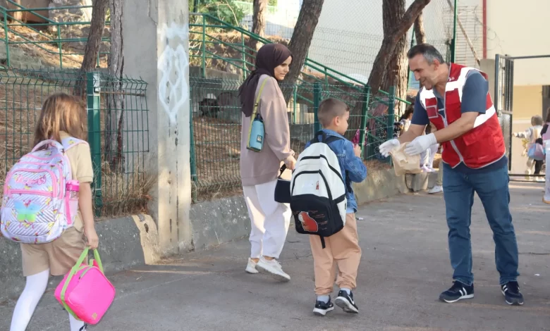 İzmit Belediyesinin Beslenme Saati Projesi öğrencileri ve velileri mutlu ediyor