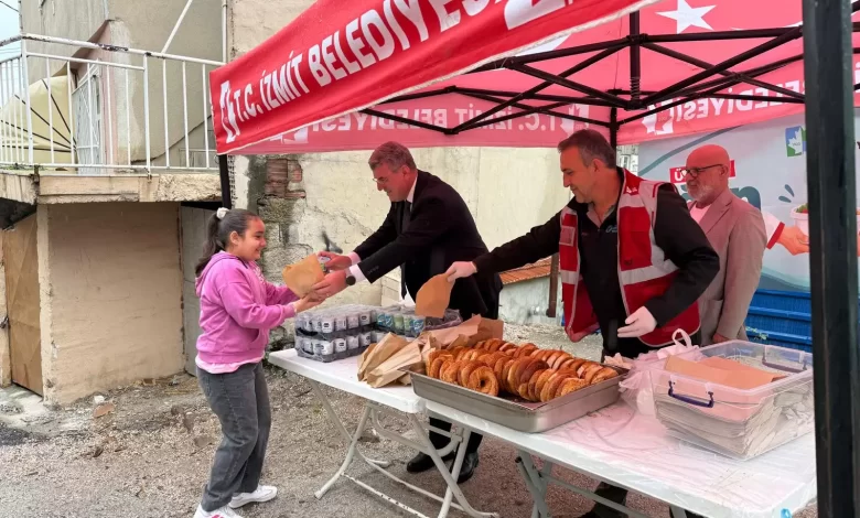 İzmit Belediyesinin Beslenme Saati Projesi yeni dönemde de öğrencilerin yanında