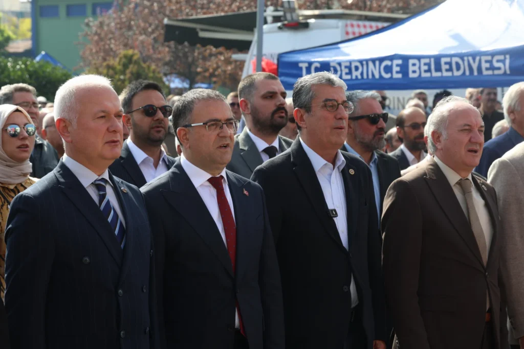 Derince Belediyesi 14 Yeni Hizmet Aracını Tanıttı - görsel 3