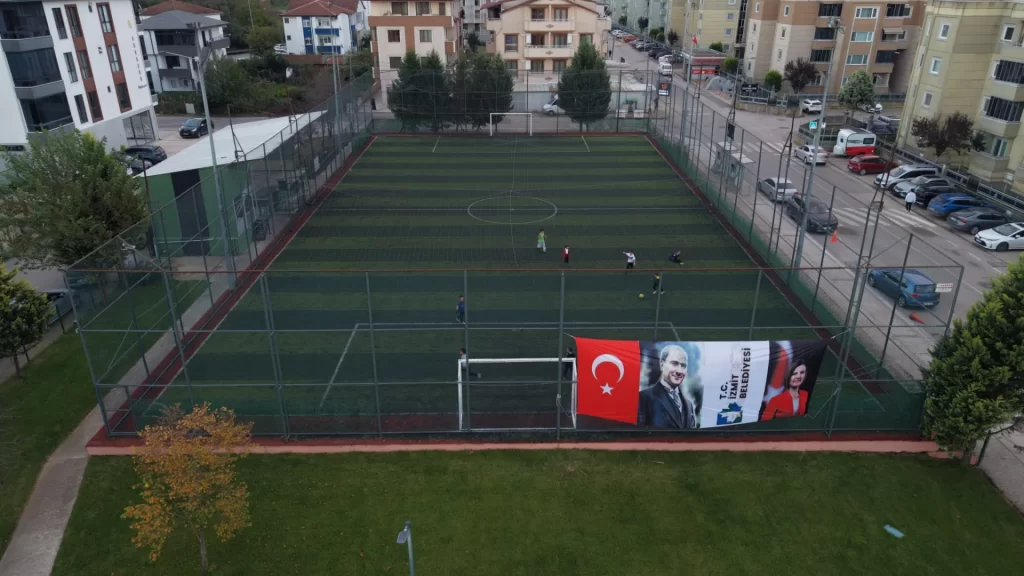 Alikahya’ya yeni sosyal yaşam alanı: Gülümse Kafe açıldı - görsel 3