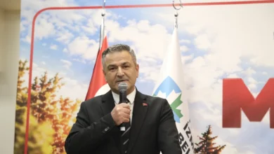 İzmit Belediyesi muhtarların gününü kutladı