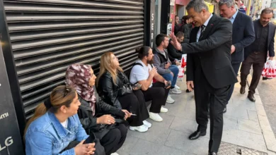 Başkan Vekili Lütfü Obuz güne emekçileri ziyaret ederek başladı