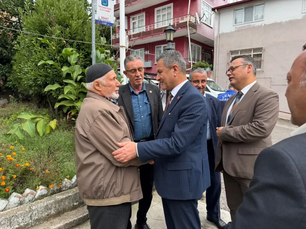 İzmit Belediyesinden Tavşantepe’de Cuma ikramı - görsel 2