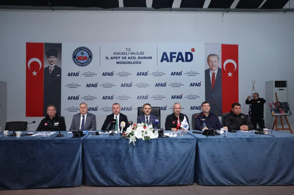Başkan Büyükakın, AFAD toplantısına katıldı - görsel 2
