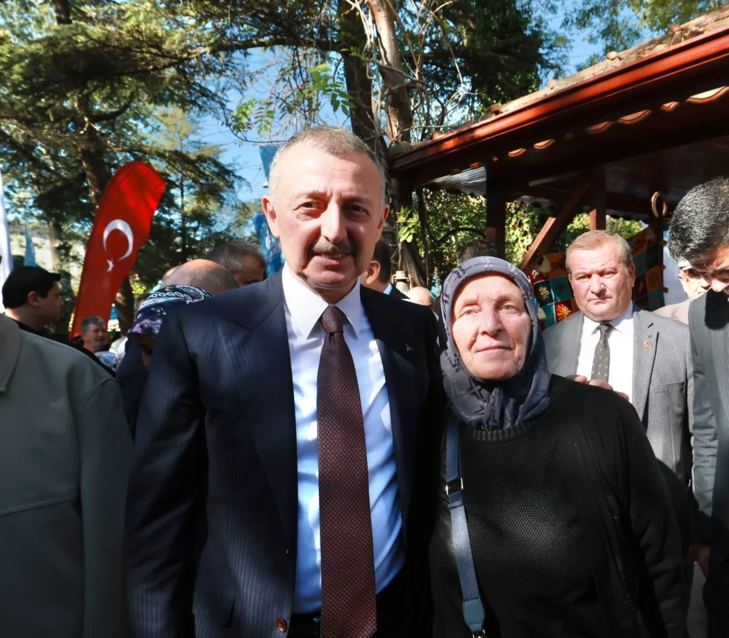 Başkan Büyükakın: “Biz büyüklerimizi sayarak büyüdük” - görsel 4