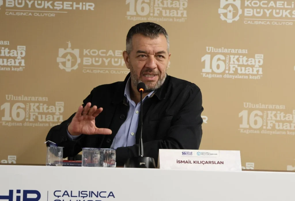 Başkan Büyükakın’ın Soyut — Başkan Büyükakın’ın “Soyut Vatan” kavramı kitaplaştı - görsel 3