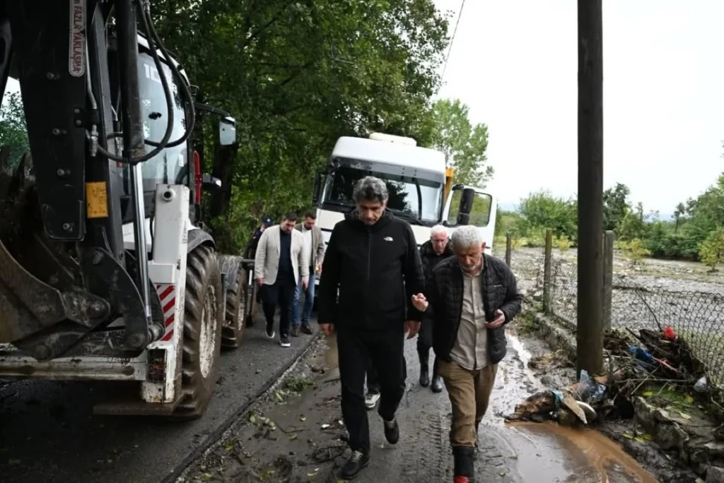 Başkan Kocaman: “Tüm Ekiplerimiz ve Araçlarımızla Sahadayız” - görsel 2