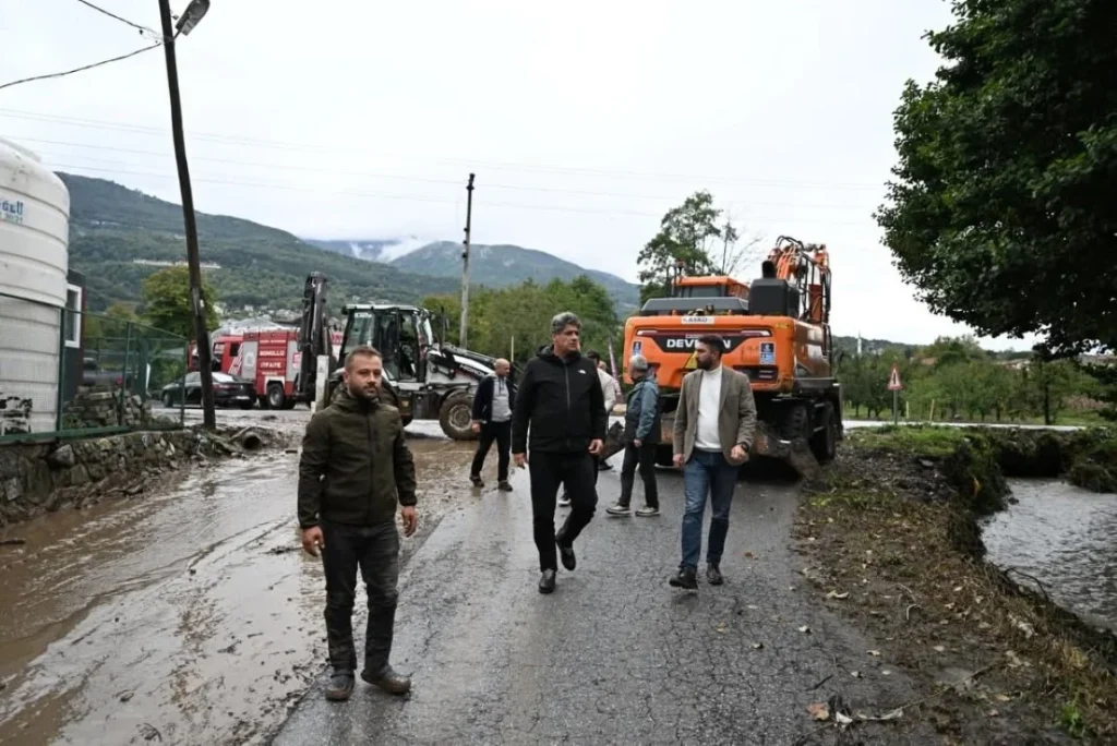 Başkan Kocaman: “Tüm Ekiplerimiz ve Araçlarımızla Sahadayız” - görsel 4