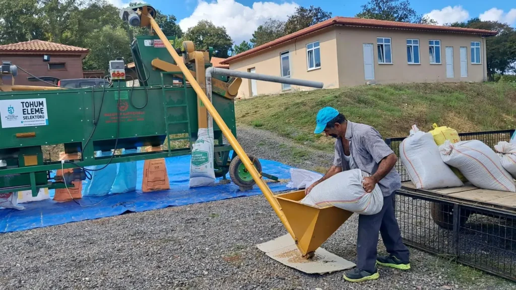 Bu makine ürünü ayrıştırıyor, çiftçinin yükünü azaltıyor - görsel 4