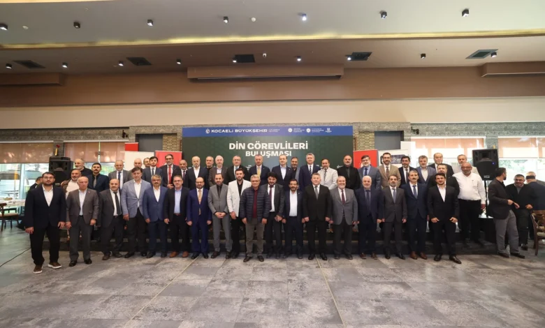 Büyükakın, 12 ilçeden din görevlileri ile bir araya geldi