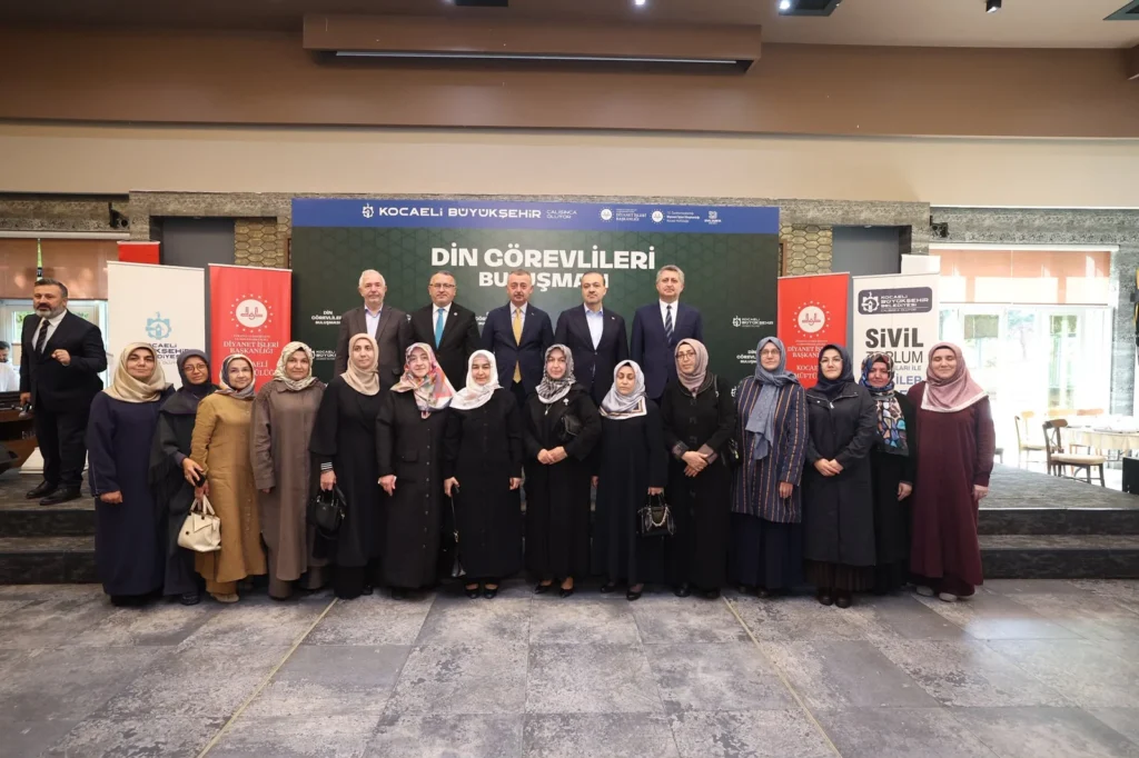 Büyükakın, 12 ilçeden din görevlileri ile bir araya geldi - görsel 2