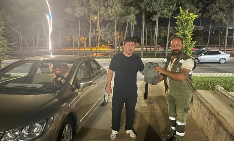 Büyükşehir personelinden örnek davranış