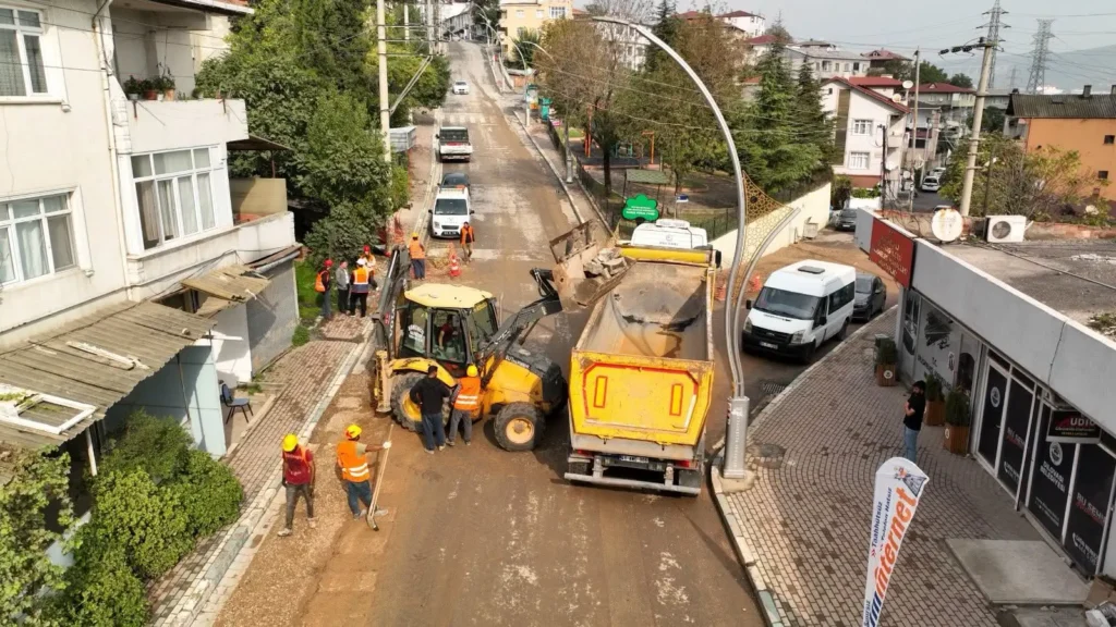 Diliskelesi'nde Elektrik Hatları Yer Altına Alınıyor - görsel 2