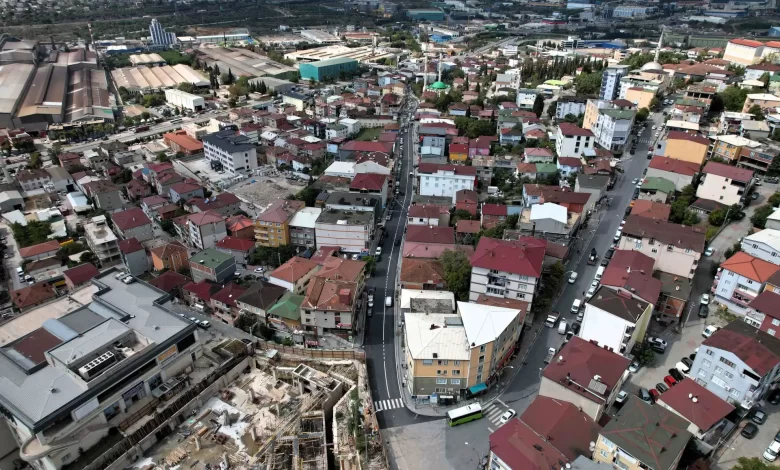 Dilovası’nda yollar yenileniyor, ulaşım rahatlıyor