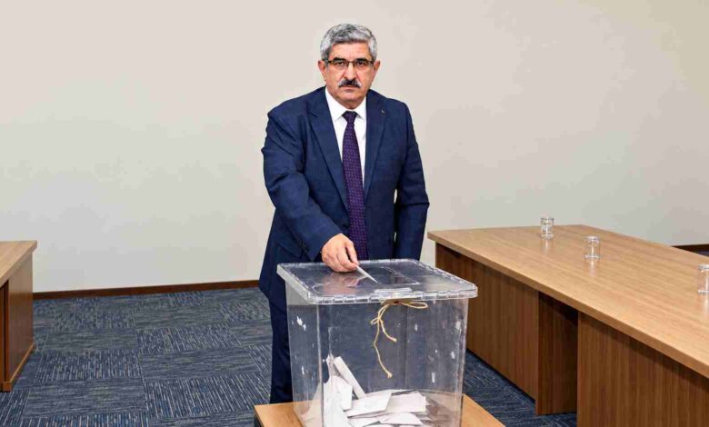 Necmi Bulut, yeniden Kocaeli Ticaret Odası Yönetim Kurulu Başkanlığına seçildi