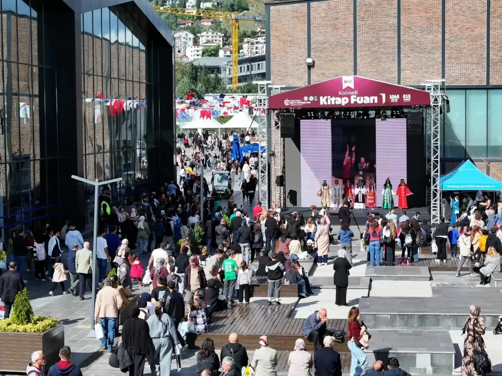 Hasret bitti, kitapların şehri yeniden canlandı - görsel 2