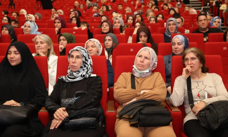 “İnsanın en önemli görevi kendisini onarmasıdır”