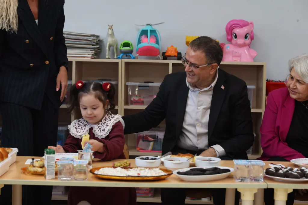 Başkan Gökçe, Eğitimin ve Öğrencilerin Yanında - görsel 3