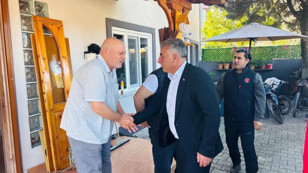 Kartepe Belediyesi Selden Etkilenen Vatandaşları Yalnız Bırakmıyor - görsel 2