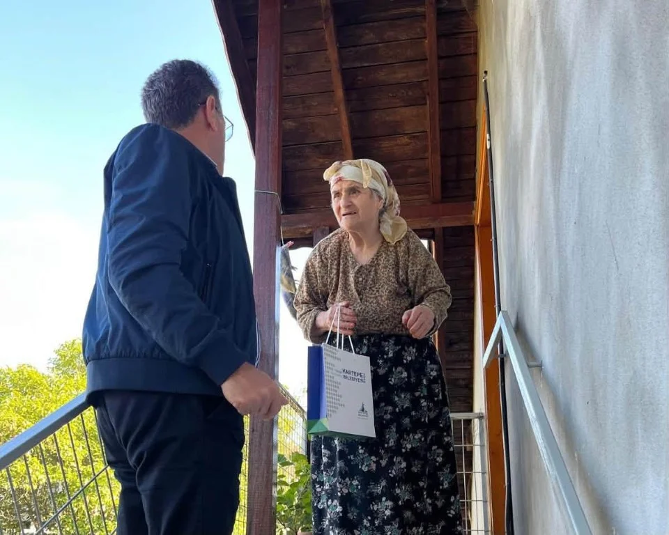 Kartepe Belediyesi Selden Etkilenen Vatandaşları Yalnız Bırakmıyor - görsel 3