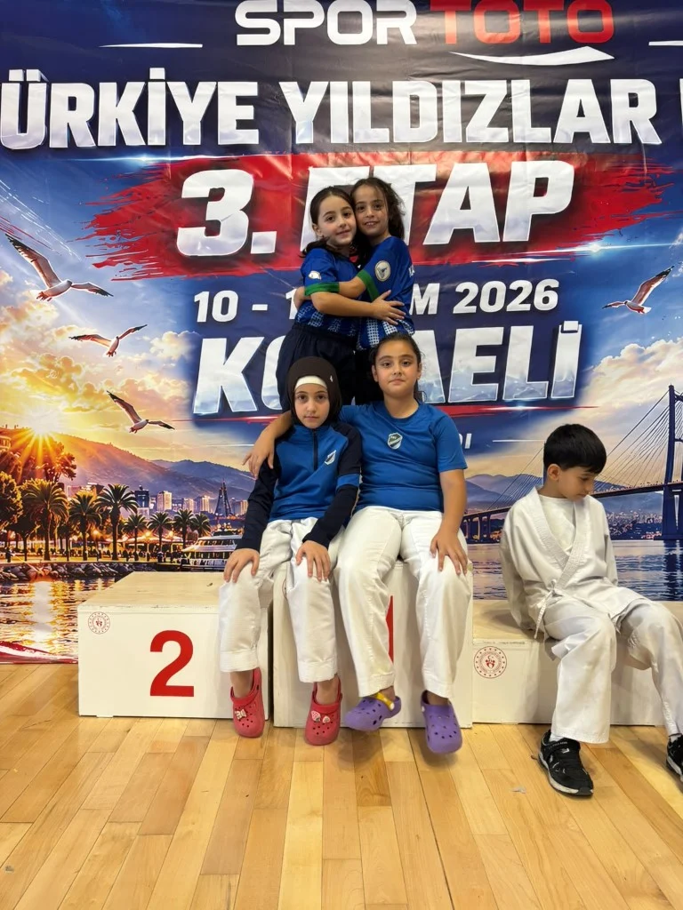 Kartepe’nin Karatecilerinden 18 Madalyalık Başarı - görsel 2