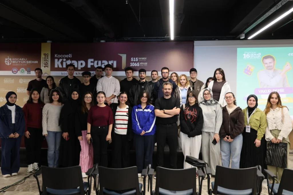 Kılavuz e-Derslik söyleşileri — “Kılavuz e-Derslik” söyleşileri fuara damga vurdu - görsel 2