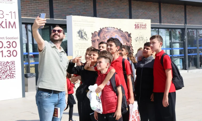 Kitap Fuarı’nda eğlence ve kültür bir arada