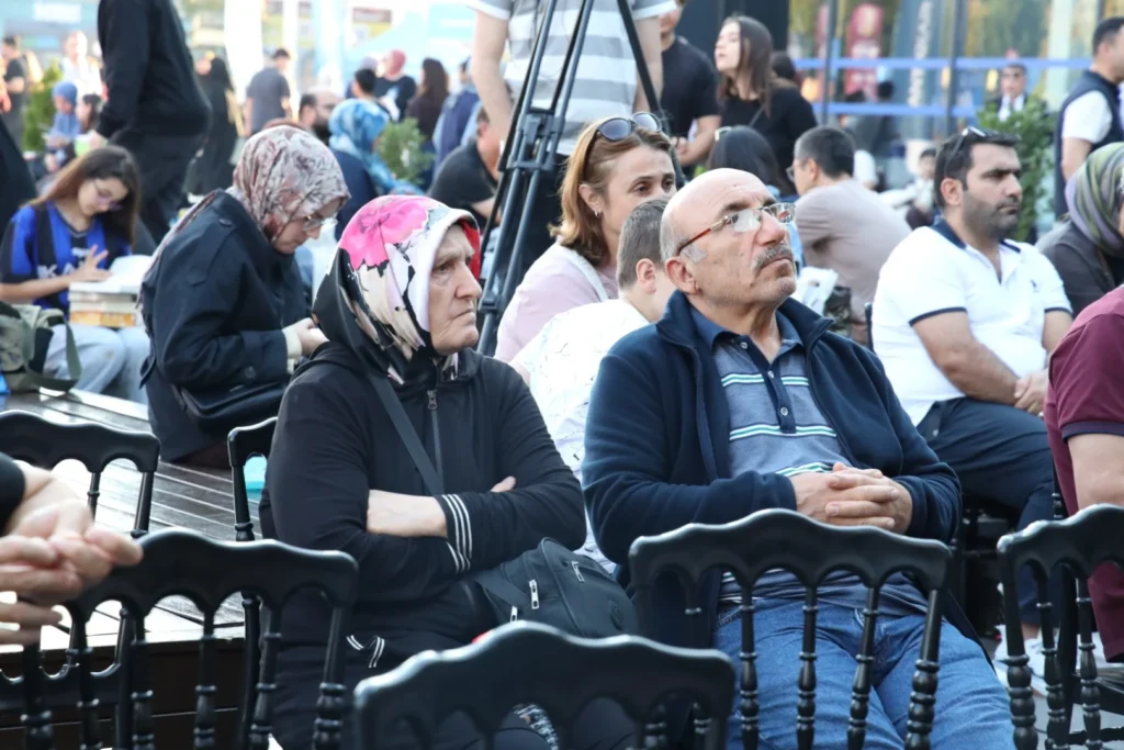 “Kitaplar yapay zekâya karşı korunmalı” - görsel 2