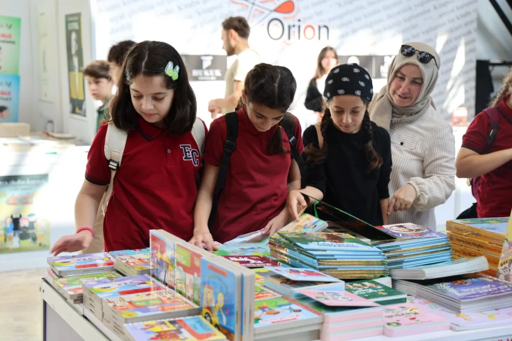 Öğrenciler kitapların dünyasını keşfetti - görsel 3
