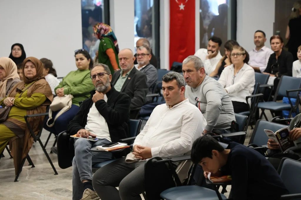 Şeçeroviç, savaşın acı yüzünü çocuk gözünden anlattı - görsel 3