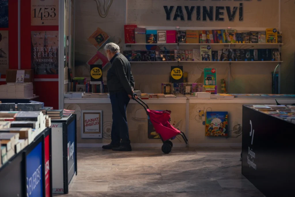 Valizler bu kez kitaplarla doluyor - görsel 3