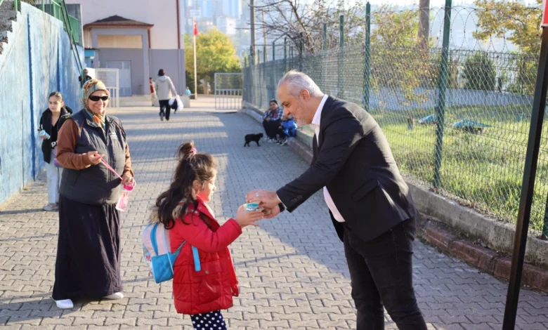 İzmit Belediyesinden 4 okulda Beslenme Saati