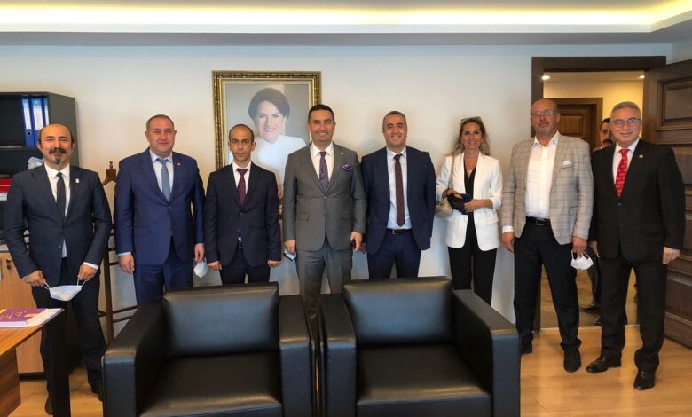 İYİ Parti’den internet yasasına destek