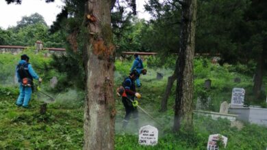 Mezarlıklarda Kurban Bayramı temizliği