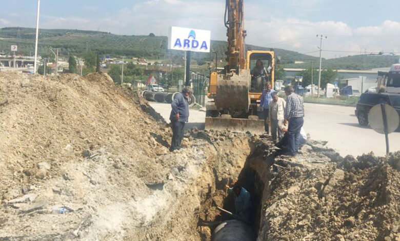Bursa Gemlik’te yağmur suyu tahliye sorununa neşter