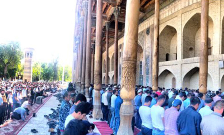 Özbekistan’da ibadete COVID-19 kısıtlaması