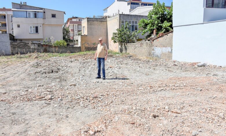 Bursa Karacabey’de metruk binalar yıkılıyor