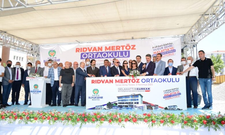 Malatya’da Rıdvan Mertöz Ortaokulu’nun temeli atıldı