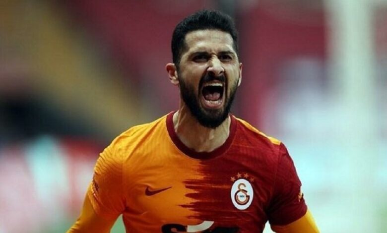 Galatasaray Emre Akbaba ile sözleşme uzattı