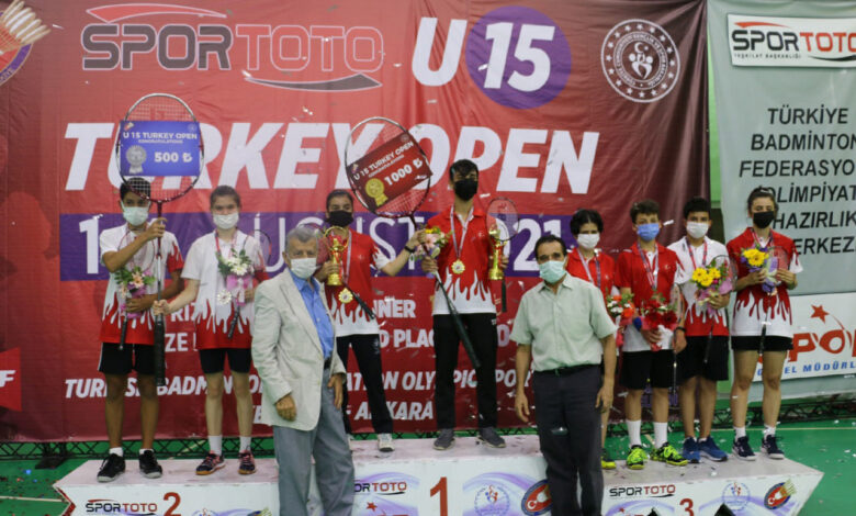 Bursa Osmangazili genç sporculardan çifte başarı