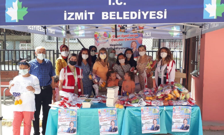 Kocaeli İzmit köylerinde karne hediyeleri yerel yönetimden