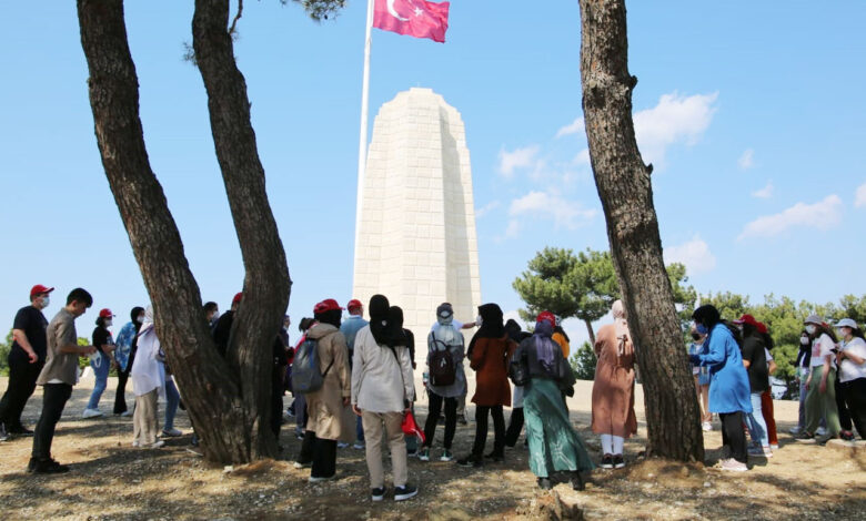 Sivaslı öğrenciler Çanakkale’nin tarihi atmosferini yerinde yaşadı